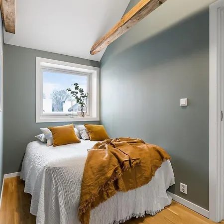 Apartment Sentral Med 4 Soverom Tonsberg