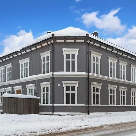 Sentral Med 4 Soverom 아파트